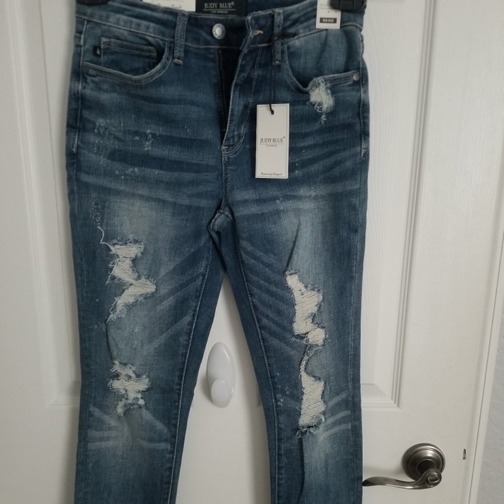 Judy Blue Bleach Splatter Skinny Jeans (distressed)
